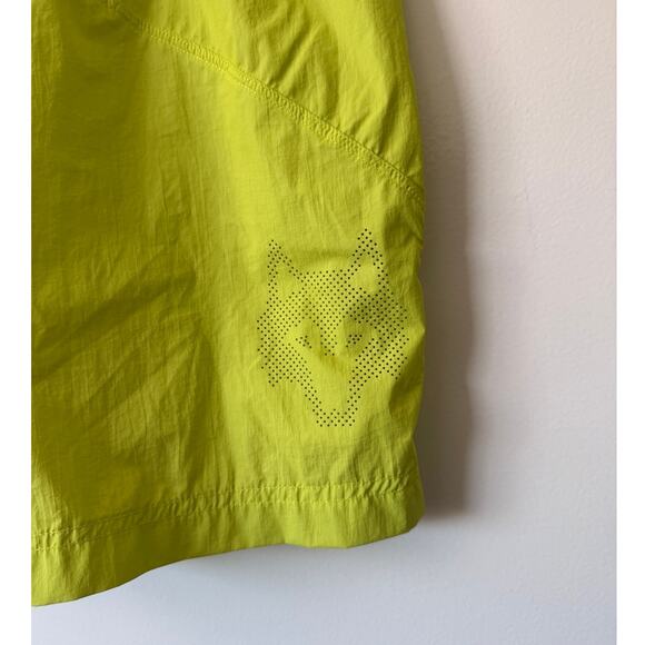 Greyson Women's Wind Ultra-Light High Waisted Short in Neon Green Size Small - Picture 3 of 6